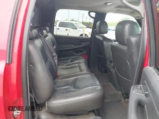 2004 Chevrolet Avalanche Z66 z VIN 3GNEC12T84G293729, wystawiony jako IAAI lot #42301115 z przebiegiem 236 861 mil mil oraz . Historia ofert i sprzedaży dostępna na DreamBid. Obrazek 8.