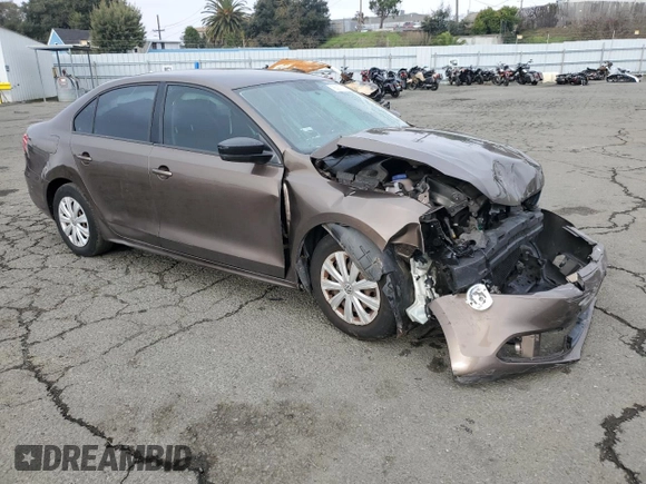 2013 Volkswagen Jetta Sedan S with VIN 3VW2K7AJ8DM412220, listed as a Copart auction lot 85917804 with 130,059 mi miles and Salvage Title. Bid and sale history available at carsss.com. Image 4.