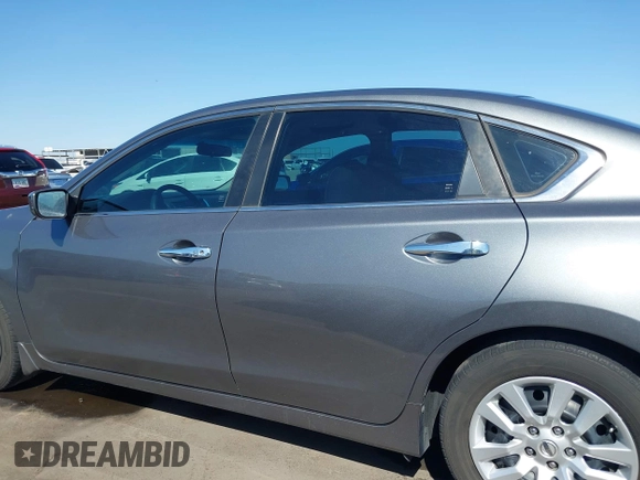 2016 Nissan Altima SR with VIN 1N4AL3AP3GC223009, listed as a IAAI auction lot 42087065 with 85,665 mi miles and . Bid and sale history available at carsss.com. Image 14.