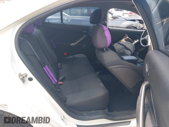 2008 Pontiac G6 1SV Value Leader with VIN 1G2ZF57B784201817, listed as a IAAI auction lot 39711687 with 1 mi miles. Bid and sale history available at carsss.com. Image 8.
