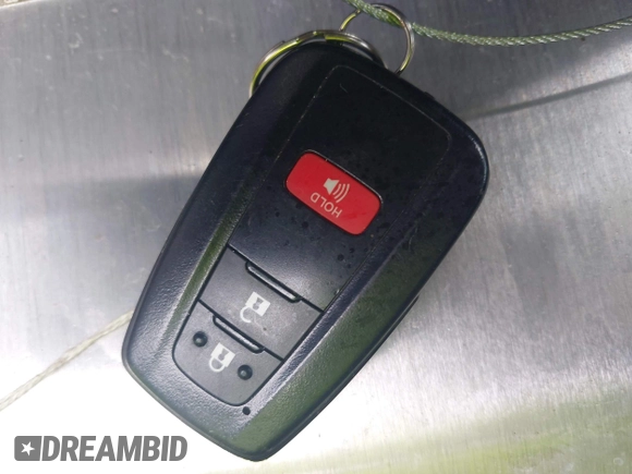 2020 Toyota RAV4 XLE with VIN 2T3W1RFV3LW100110, listed as a IAAI auction lot 42423963 with 29,066 mi miles and . Bid and sale history available at DreamBid. Image 11.