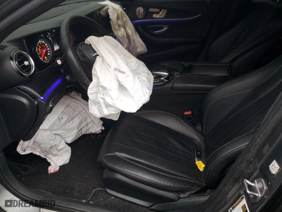 2017 Mercedes-Benz E-Class E 300 Luxury with VIN WDDZF4KB4HA019674, listed as a Copart auction lot 85370854 with 0 mi miles and Salvage Title. Bid and sale history available at carsss.com. Image 7.