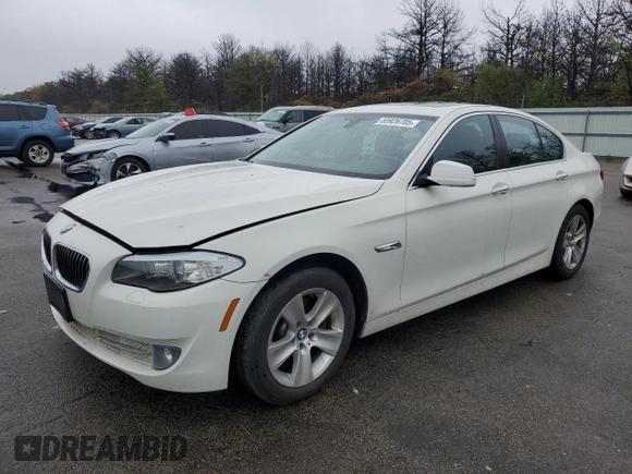 2013 BMW 5 Series 528i xDrive with VIN WBAXH5C54DD111187, listed as a Copart auction lot 55926705 with 92,854 mi miles and Clean Title. Bid and sale history available at carsss.com. Image 1.
