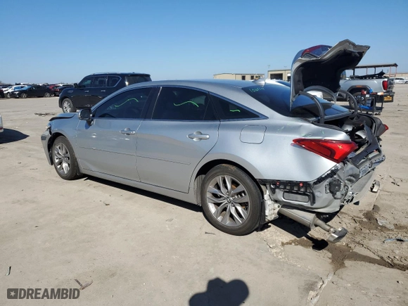 2022 Toyota Avalon XLE with VIN 4T1JZ1FB2NU078963, listed as a Copart auction lot 43821325 with 39,926 mi miles and Salvage Title. Bid and sale history available at carsss.com. Image 2.