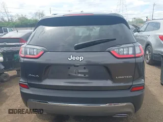 2021 Jeep Cherokee Limited with VIN 1C4PJMDX8MD212475, listed as a IAAI auction lot 42051824 with 31,905 mi miles and . Bid and sale history available at DreamBid. Image 16.