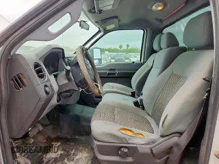2012 Ford F-250 XL with VIN 1FTBF2B69CEA67384, listed as a Copart auction lot 57067335 with 230,583 mi miles and Clean title. Bid and sale history available at DreamBid. Image 7.