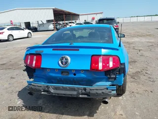 2011 Ford Mustang V6 with VIN 1ZVBP8AM3B5164284, listed as a IAAI auction lot 42013370 with 43,689 mi miles and . Bid and sale history available at DreamBid. Image 17.