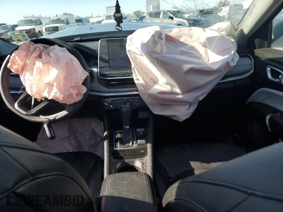 2022 Jeep Compass Latitude with VIN 3C4NJDBB7NT141571, listed as a Copart auction lot 45986455 with Not Provided miles and Salvage Title. Bid and sale history available at DreamBid. Image 8.