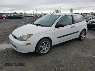 2003 Ford Focus ZX3 with VIN 3FAFP31Z83R182271, listed as a Copart auction lot 82415004 with 211,193 mi miles and Salvage title. Bid and sale history available at DreamBid. Image 1.