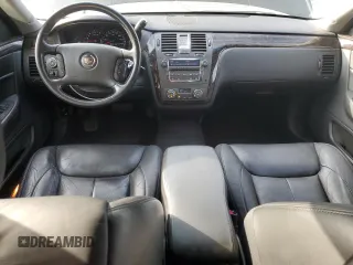 2008 Cadillac DTS Professional 1SH z VIN 1GEEH00Y58U500929, wystawiony jako Copart lot #77809494 z przebiegiem 77 992 mil mil oraz Tytuł czysty. Historia ofert i sprzedaży dostępna na DreamBid. Obrazek 8.