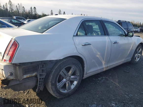 2014 Chrysler 300 C z VIN 2C3CCAEG8EH320769, wystawiony jako Copart lot #55211055 z przebiegiem 163 430 mil mil oraz Szkoda całkowita • Salvage title. Historia ofert i sprzedaży dostępna na DreamBid. Obrazek 3.