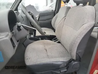 1998 Suzuki Sidekick z VIN JS3TD21VXW4103386, wystawiony jako Copart lot #86219924 z przebiegiem 172 959 mil mil oraz Szkody całkowita. Historia ofert i sprzedaży dostępna na DreamBid. Obrazek 7.