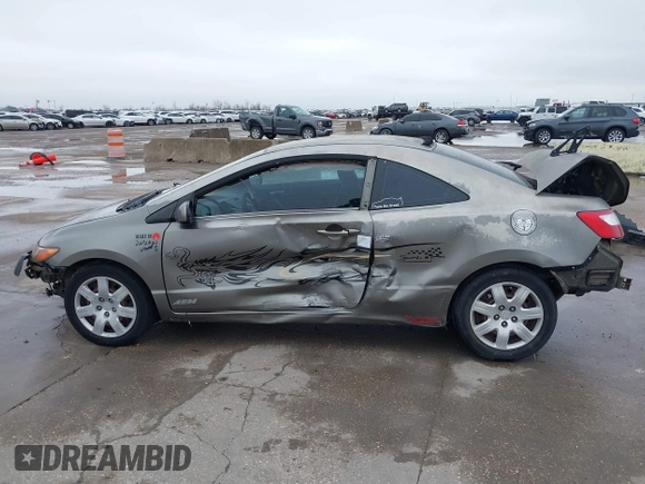 2006 Honda Civic Cpe LX with VIN 2HGFG11686H559025, listed as a IAAI auction lot 41564965 with 279,475 mi miles. Bid and sale history available at carsss.com. Image 15.
