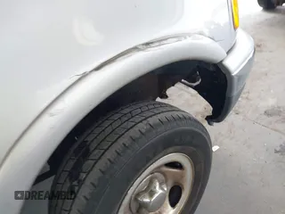 2003 Ford F-150 XL с VIN 2FTRX18W03CA23003, выставлен на аукционе IAAI как лот 42403479 с пробегом 316 789 миль миль и . История ставок и продаж доступна на DreamBid. Изображение 14.