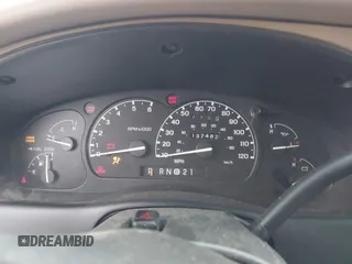 1999 Mercury Mountaineer z VIN 4M2DU52P5XUJ11301, wystawiony jako IAAI lot #42089092 z przebiegiem 137 482 mil mil oraz . Historia ofert i sprzedaży dostępna na DreamBid. Obrazek 7.