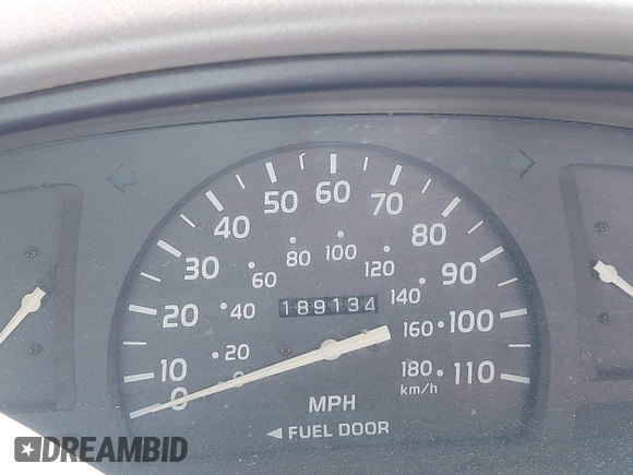 2002 Toyota Tacoma z VIN 5TENL42N02Z099046, wystawiony jako IAAI lot #41774946 z przebiegiem 189 134 mil mil oraz . Historia ofert i sprzedaży dostępna na DreamBid. Obrazek 7.