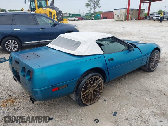 1993 Chevrolet Corvette with VIN 1G1YY33P2P5105165, listed as a IAAI auction lot 42410809 with Not provided miles and . Bid and sale history available at DreamBid. Image 4.