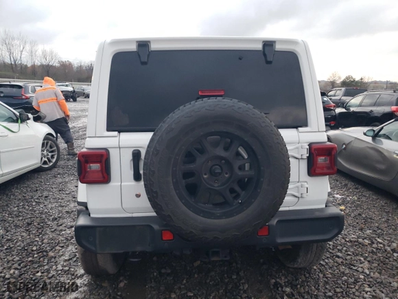 2019 Jeep Wrangler Unlimited Sahara with VIN 1C4HJXEN8KW521223, listed as a Copart auction lot 83863544 with 0 mi miles and Salvage Title. Bid and sale history available at carsss.com. Image 6.