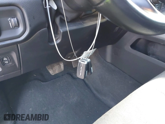 2021 Ram 1500 Big Horn with VIN 1C6SRFFT1MN520081, listed as a IAAI auction lot 42187257 with 186,011 mi miles and . Bid and sale history available at DreamBid. Image 11.