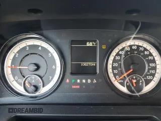 2017 Ram 1500 Tradesman с VIN 3C6JR6AGXHG791676, выставлен на аукционе Copart как лот 53819005 с пробегом 106 270 миль миль и Списание • Salvage title. История ставок и продаж доступна на DreamBid. Изображение 9.