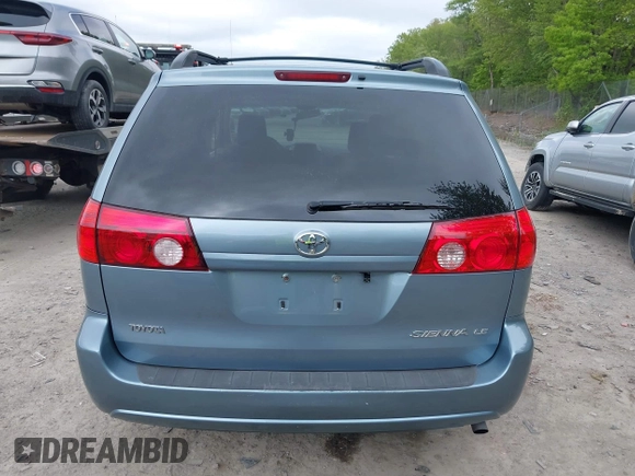 2010 Toyota Sienna CE с VIN 5TDKK4CC5AS327606, выставлен на аукционе IAAI как лот 42297187 с пробегом 248 029 миль миль и . История ставок и продаж доступна на DreamBid. Изображение 16.