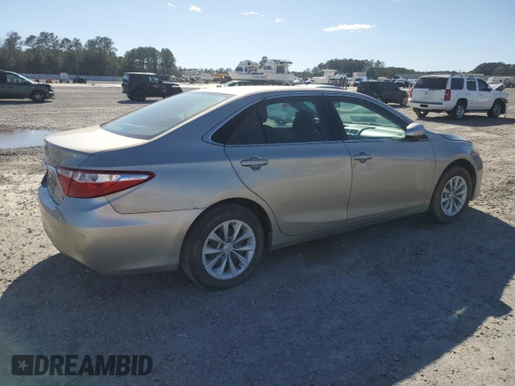 2016 Toyota Camry XLE with VIN 4T4BF1FK2GR551332, listed as a Copart auction lot 48118325 with 136,030 mi miles and Salvage Title. Bid and sale history available at DreamBid. Image 3.