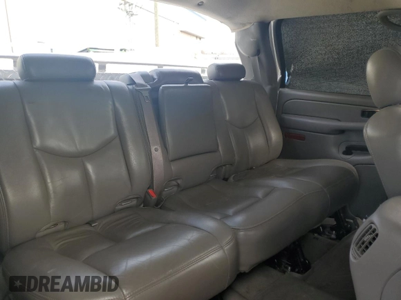 2005 GMC Sierra 2500HD SLE z VIN 1GTHK232X5F963644, wystawiony jako Copart lot #88040265 z przebiegiem 196 924 mil mil oraz Nie do naprawy • Non repairable. Historia ofert i sprzedaży dostępna na DreamBid. Obrazek 10.