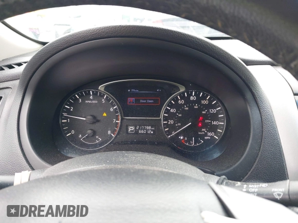 2014 Nissan Altima S with VIN 1N4AL3AP8EC270601, listed as a IAAI auction lot 42008816 with 217,798 mi miles and . Bid and sale history available at DreamBid. Image 7.