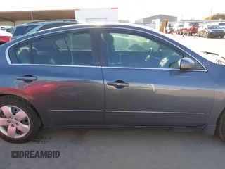 2007 Nissan Altima 2.5 with VIN 1N4AL21E87C213018, listed as a IAAI auction lot 40932058 with 195,817 mi miles. Bid and sale history available at carsss.com. Image 13.
