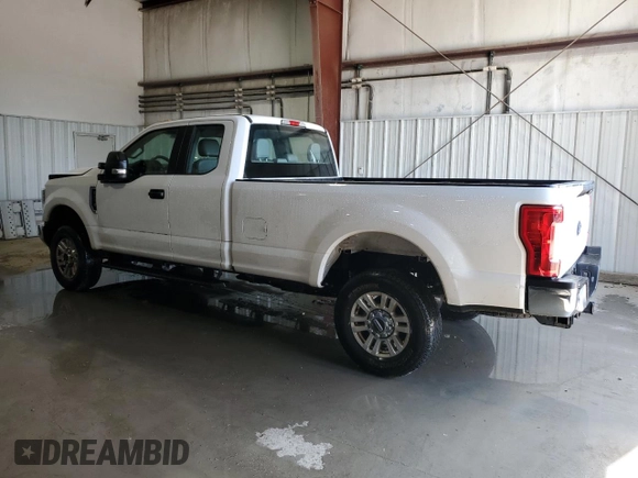 2019 Ford F-250 XL with VIN 1FT7X2B63KEG10276, listed as a Copart auction lot 66023235 with 121,520 mi miles and Clean title. Bid and sale history available at DreamBid. Image 2.