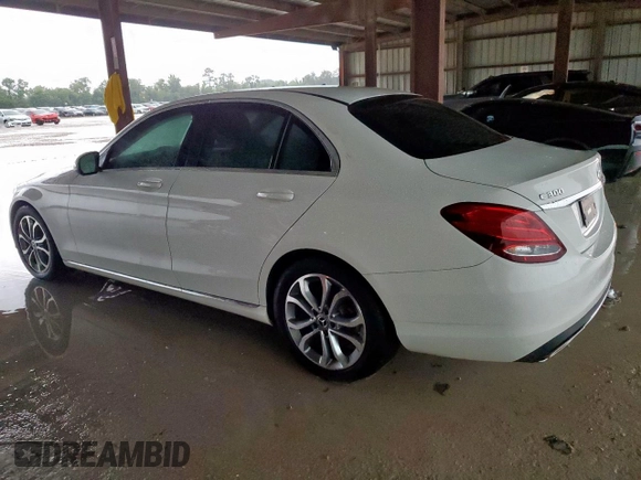2017 Mercedes-Benz C 300 с VIN 55SWF4JB7HU222188, выставлен на аукционе Copart как лот 60906445 с пробегом 81 437 миль миль и Списание • Salvage title. История ставок и продаж доступна на DreamBid. Изображение 2.