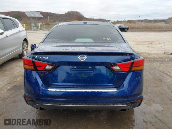 2022 Nissan Altima SR with VIN 1N4BL4CV4NN367465, listed as a IAAI auction lot 40811718 with 48,651 mi miles and . Bid and sale history available at DreamBid. Image 16.