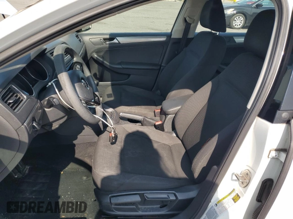 2015 Volkswagen Jetta SE с VIN 3VWD17AJXFM237841, выставлен на аукционе Copart как лот 60278115 с пробегом 140 379 миль миль и Чистый • Clean title. История ставок и продаж доступна на DreamBid. Изображение 7.