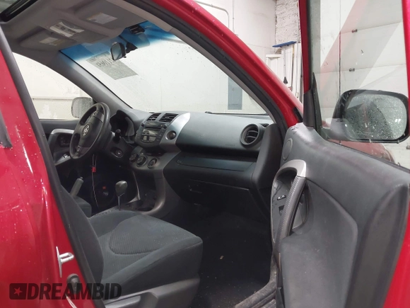 2008 Toyota RAV4 Sport with VIN JTMBK32V186036561, listed as a IAAI auction lot 42110651 with 33,877 mi miles and . Bid and sale history available at DreamBid. Image 5.