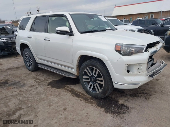 2020 Toyota 4Runner SR5 with VIN JTEBU5JR2L5822163, listed as a IAAI auction lot 41352311 with 100,418 mi miles. Bid and sale history available at carsss.com. Image 1.