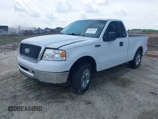 2007 Ford F-150 XL z VIN 1FTRF12W07NA59933, wystawiony jako IAAI lot #42491520 z przebiegiem Nie podano mil oraz . Historia ofert i sprzedaży dostępna na DreamBid. Obrazek 17.
