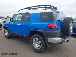 2007 Toyota FJ Cruiser with VIN JTEBU11F670061350, listed as a IAAI auction lot 41906476 with 253,650 mi miles. Bid and sale history available at carsss.com. Image 3.