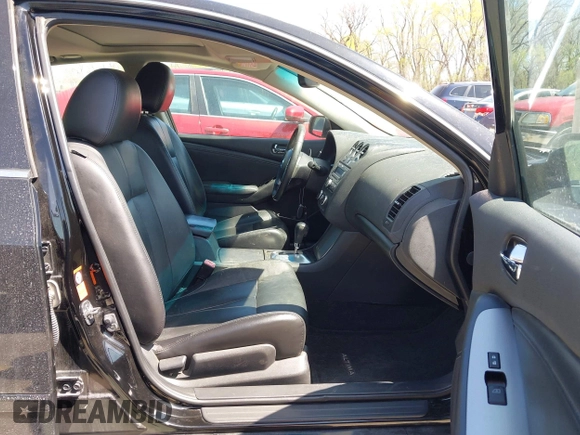 2008 Nissan Altima 3.5 SE with VIN 1N4BL21E28C140184, listed as a IAAI auction lot 41979848 with 146,107 mi miles. Bid and sale history available at carsss.com. Image 5.