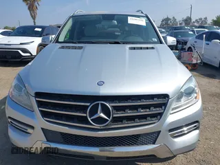 2013 Mercedes-Benz M 350 z VIN 4JGDA2EB5DA252634, wystawiony jako IAAI lot #42507538 z przebiegiem 190 166 mil mil oraz . Historia ofert i sprzedaży dostępna na DreamBid. Obrazek 6.