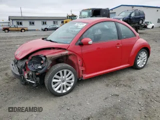 2008 Volkswagen New Beetle Coupe S with VIN 3VWRW31C58M525710, listed as a Copart auction lot 78014914 with 184,458 mi miles and Salvage Title. Bid and sale history available at carsss.com. Image 1.