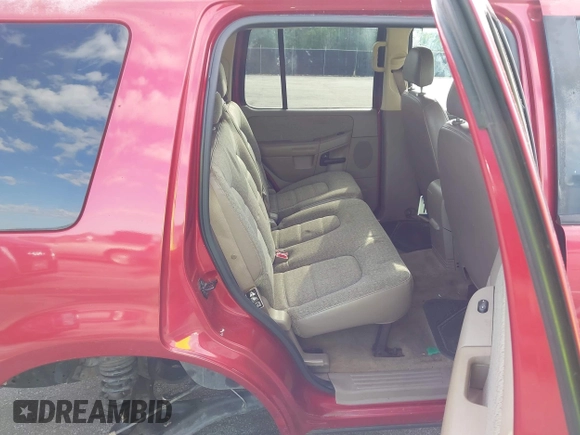 2003 Ford Explorer XLS z VIN 1FMZU62K53UC43048, wystawiony jako IAAI lot #42156423 z przebiegiem 153 619 mil mil oraz . Historia ofert i sprzedaży dostępna na DreamBid. Obrazek 8.