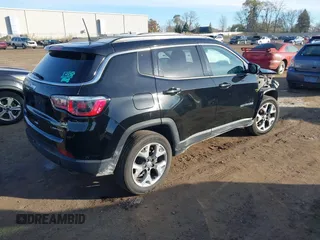 2018 Jeep Compass Limited with VIN 3C4NJDCB4JT501582, listed as a IAAI auction lot 40843136 with 62,986 mi miles. Bid and sale history available at carsss.com. Image 4.