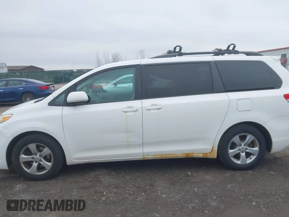 2012 Toyota Sienna LE AAS with VIN 5TDKK3DC0CS232950, listed as a IAAI auction lot 41988953 with 315,165 mi miles. Bid and sale history available at carsss.com. Image 14.