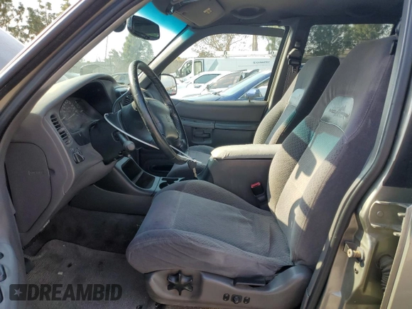 2000 Mercury Mountaineer Convenience with VIN 4M2ZU66E4YUJ04782, listed as a Copart auction lot 89192245 with 139,794 mi miles and Salvage title. Bid and sale history available at DreamBid. Image 7.