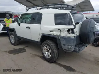 2014 Toyota FJ Cruiser with VIN JTEBU4BF7EK177741, listed as a IAAI auction lot 41871477 with 195,262 mi miles. Bid and sale history available at carsss.com. Image 3.