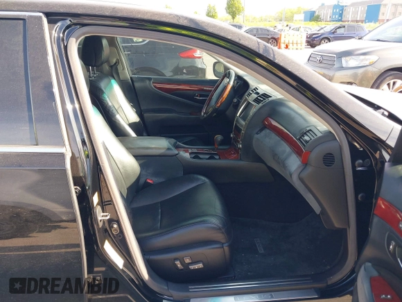 2009 Lexus LS 460 with VIN JTHCL46F495003778, listed as a IAAI auction lot 42111546 with Not Provided miles and . Bid and sale history available at DreamBid. Image 5.