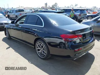 2021 Mercedes-Benz E 350 with VIN W1KZF8DBXMA873518, listed as a IAAI auction lot 42191630 with 55,006 mi miles and . Bid and sale history available at DreamBid. Image 3.