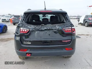 2018 Jeep Compass Trailhawk with VIN 3C4NJDDB6JT442016, listed as a IAAI auction lot 41068443 with 114,579 mi miles and . Bid and sale history available at carsss.com. Image 16.