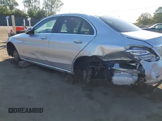 2018 Mercedes-Benz C with VIN WDDWF4KB2JR320325, listed as a IAAI auction lot 40359181 with 58,522 mi miles. Bid and sale history available at carsss.com. Image 6.