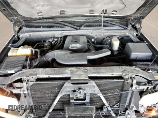 2001 Chevrolet Suburban LT with VIN 3GNEC16T61G230537, listed as a Copart auction lot 86590184 with 159,871 mi miles and Salvage Title. Bid and sale history available at carsss.com. Image 12.